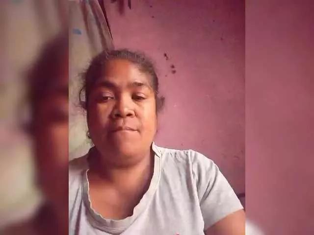 Offline Aiiina on BongaCams