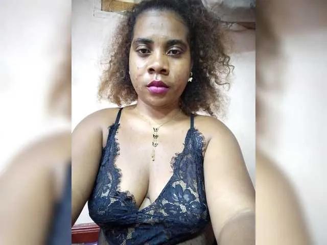 Offline AlineEdena on BongaCams