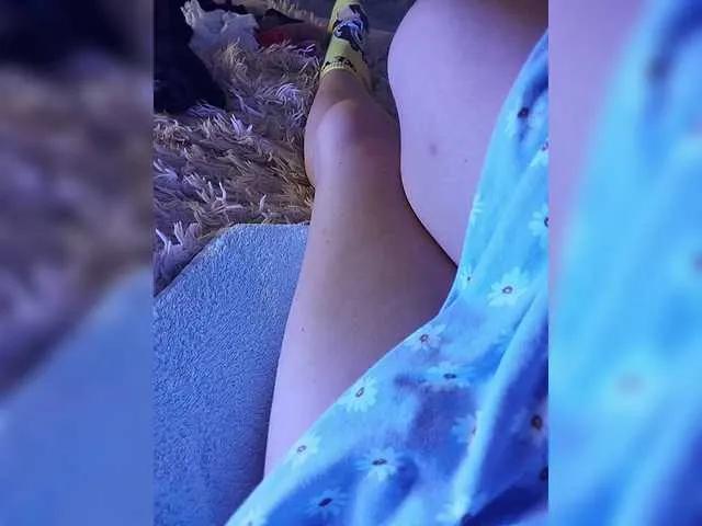 Offline amazingtits-5D on BongaCams