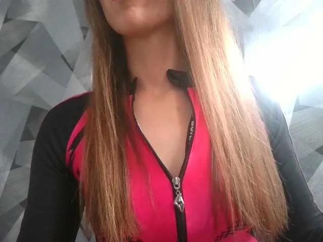 Offline BritneyKittenss on BongaCams