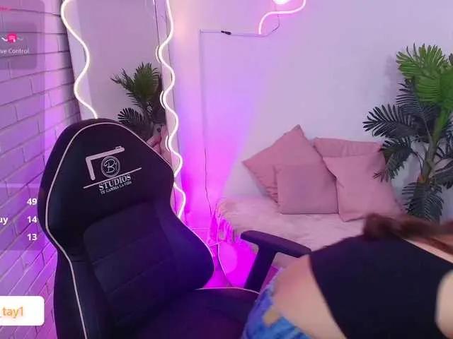 Offline Bunni-tay on BongaCams