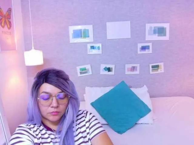 Offline Cuckold-lover on BongaCams