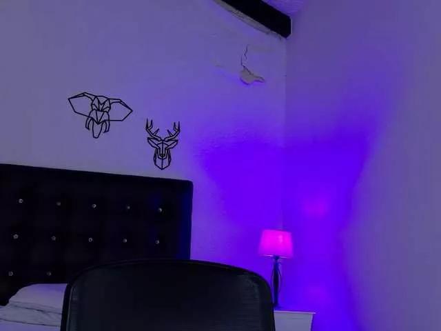 Offline Cuckold-lover on BongaCams