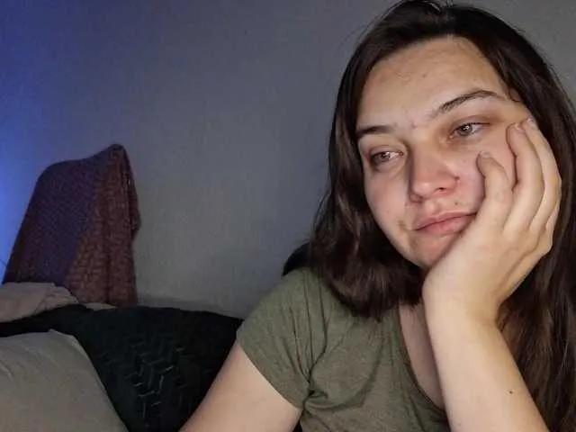 Offline CyndeeWinter on BongaCams