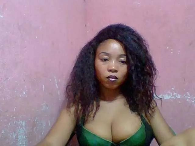 Offline Estelahh on BongaCams