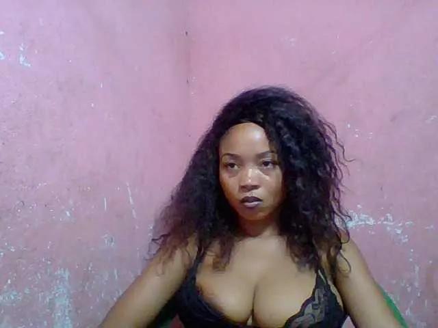 Offline Estelahh on BongaCams