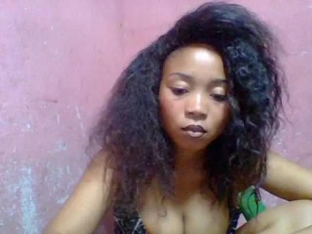 Offline Estelahh on BongaCams