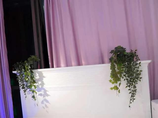 Offline JessyKisss on BongaCams