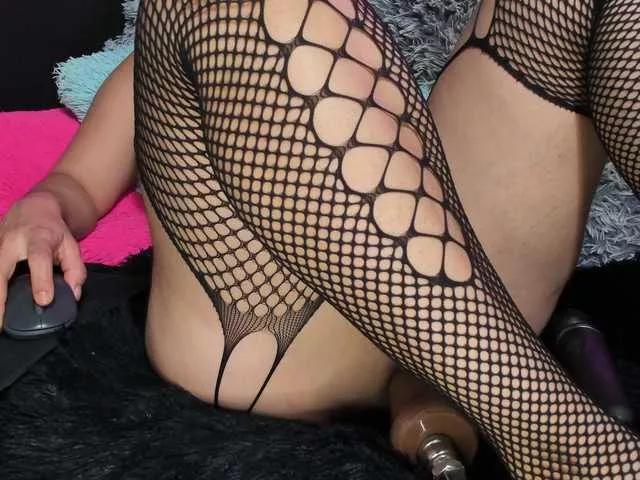 Offline Katiehill on BongaCams