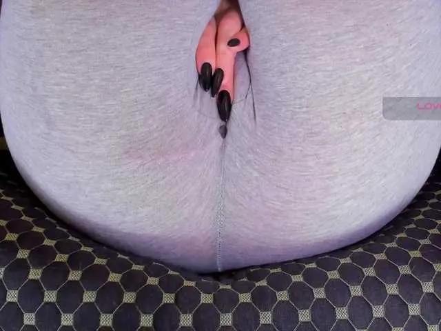 Offline Kira-Kell on BongaCams