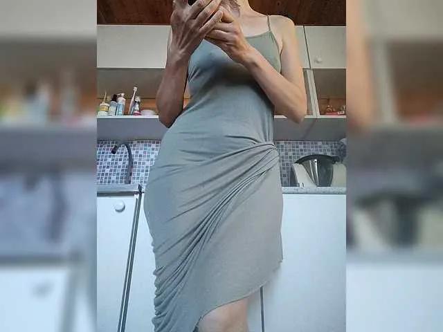 Offline Lana503 on BongaCams