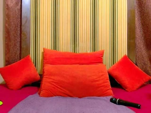 Offline lexybooty on BongaCams