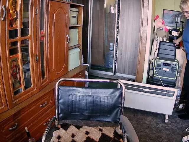 Offline LOLA88888 on BongaCams