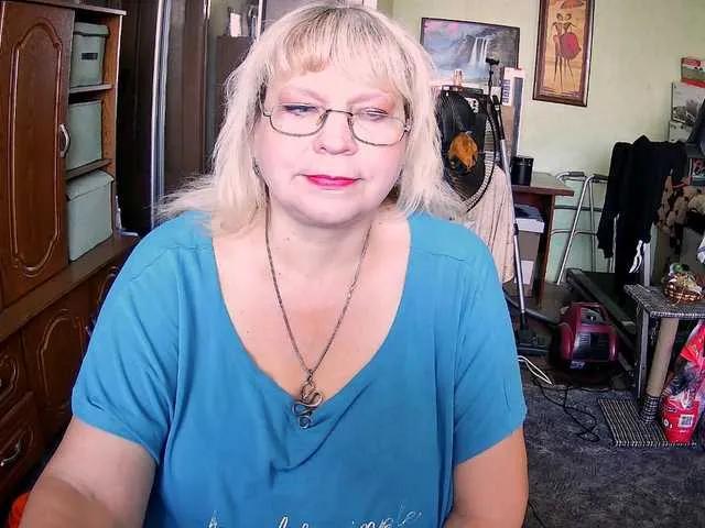 Offline LOLA88888 on BongaCams