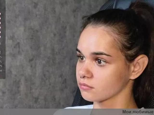 Offline LollyMille on BongaCams