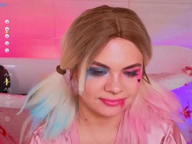 Freechat miamoonn on BongaCams