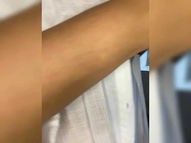 Freechat NERVOMOTINA on BongaCams