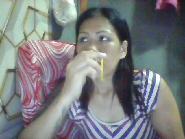 Offline Rarra on BongaCams