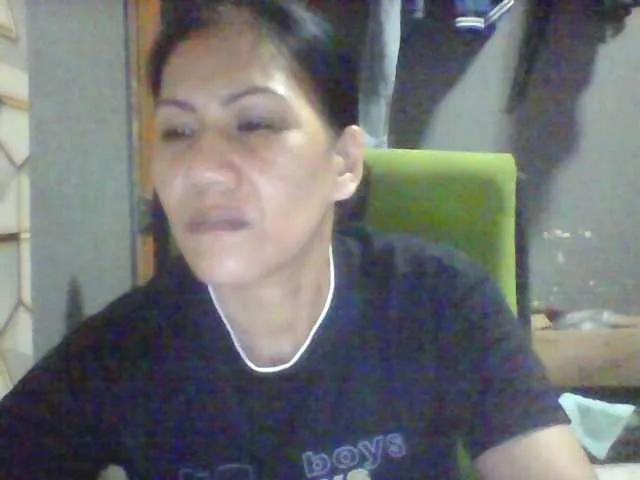 Offline Rarra on BongaCams