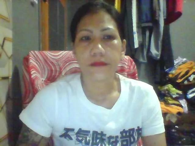 Offline Rarra on BongaCams