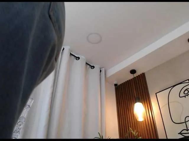 Freechat Sharlotte-Milk on BongaCams