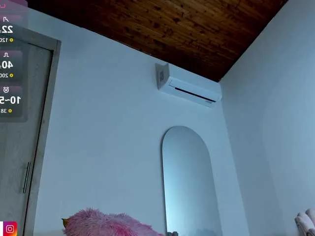 Offline Sofi-Blossom on BongaCams