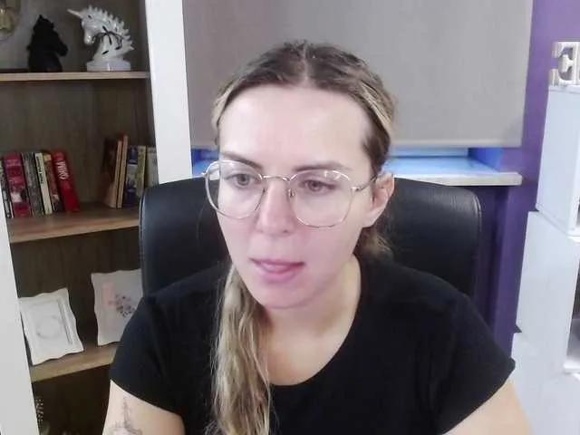 Freechat soft-zoey on BongaCams