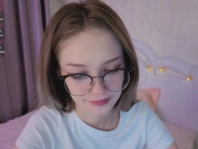 Offline vialeta-baby on BongaCams