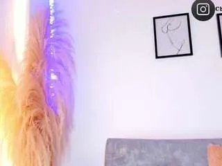 Offline chantal-smith on CamSoda