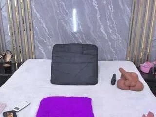 Offline nyakimgold on CamSoda