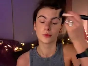 Freechat _a_n_n_y_ on Chaturbate