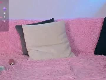 _ccrystaa_ on Chaturbate 