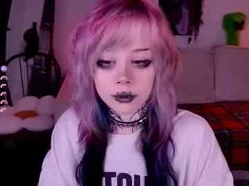 Freechat _lollyshy_ on Chaturbate