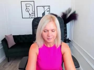 Freechat agathaklouin on Chaturbate