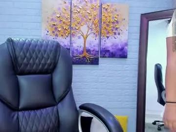 alaiasmile_ on Chaturbate 