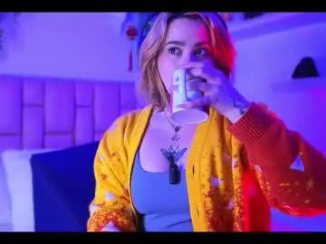 albaandthayron — Nerd with a big butt  |  Favorite patterns :   75 - 100 - 301 | #bigass #natural #curvy #gamer #pawg [882 tokens remaining]