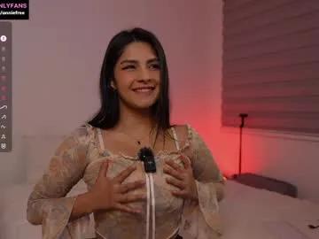 Freechat annieguzman_ on Chaturbate