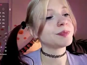 Freechat arielabradberry on Chaturbate