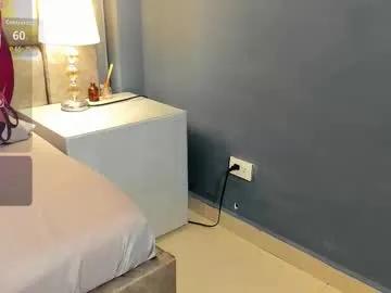 ashleyjonnees on Chaturbate