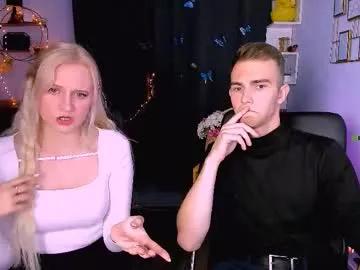 Freechat astren_villo on Chaturbate