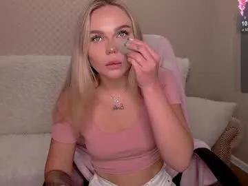 Freechat barbie_lillie on Chaturbate