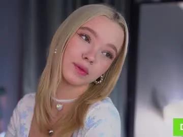 Freechat boobybliss on Chaturbate