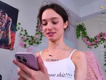 Freechat breeding_material on Chaturbate