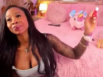 Private brunettklaryss on Chaturbate