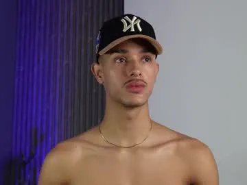 Freechat busterspinter on Chaturbate