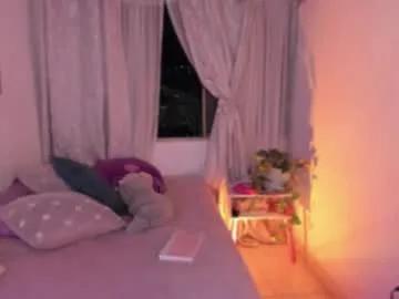 Freechat cherries_and_wine_ on Chaturbate