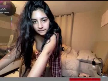 cloe_small08 on Chaturbate