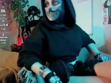 Freechat cos_operator on Chaturbate