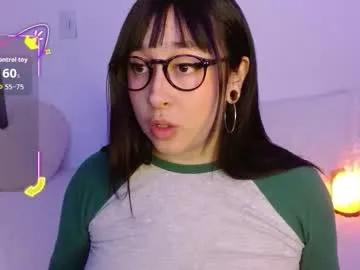 Group crystalitesq on Chaturbate