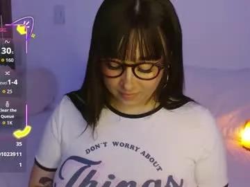 Group crystalitesq on Chaturbate